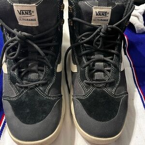 Van’s Mens Tennis Shoes